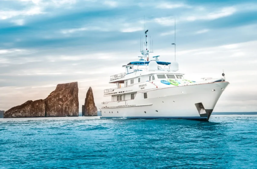 galapagos islands cruise