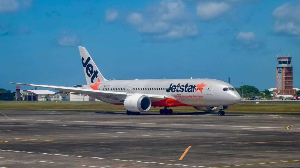 jetstar flights